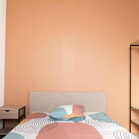 La Calaisienne Apartment *